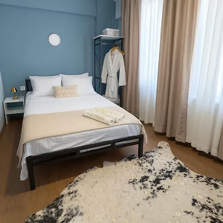 Casafra Apartman *